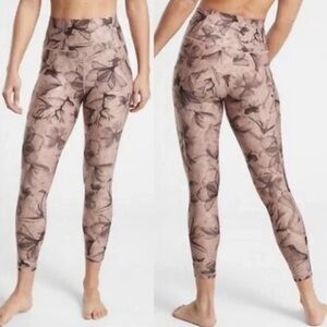 Athleta Salutation Stash Pocket 7/8 Printed Leggings Inner Beauty Hearth Rose